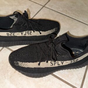 men's adidas yeezy boost 350 v2 "oreo" core black / white sz 11