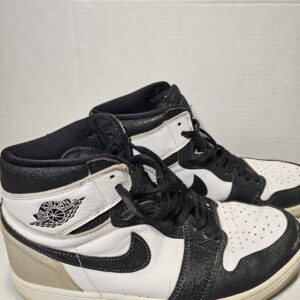 nike air jordan 1 retro high og mens size 11 white black athletic shoes sneakers