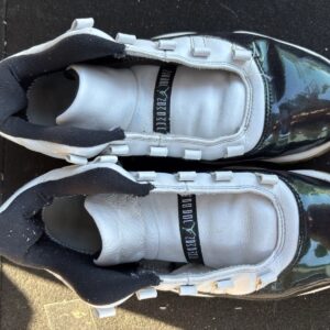 air jordan 11 retro low"emerald" (easter) sneakers