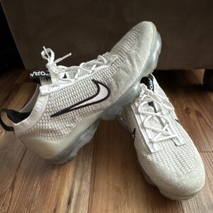 nike air vapormax 2021 flyknit white/black men's low top sneaker dh4084 100