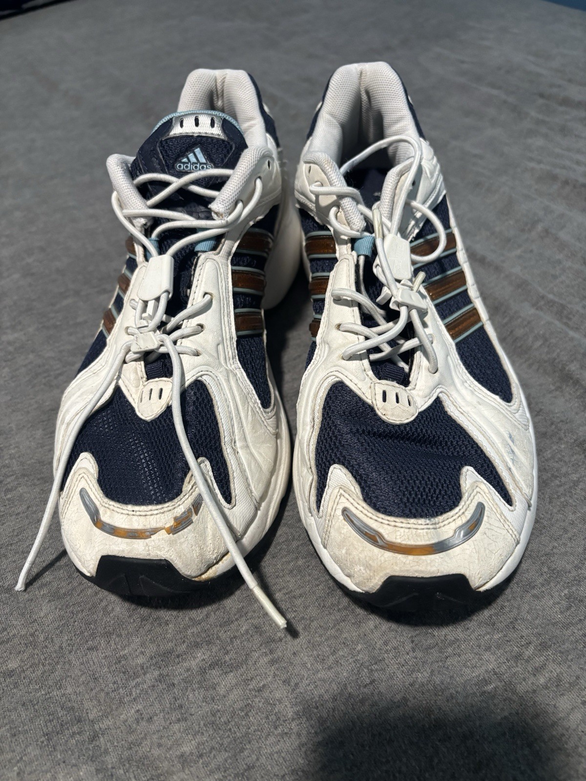 adidas adiprene men’s low top lace up sneakers white/navy rubber outsole 2003 adidas adiprene men’s low top lace up sneakers white/navy rubber outsole 2003