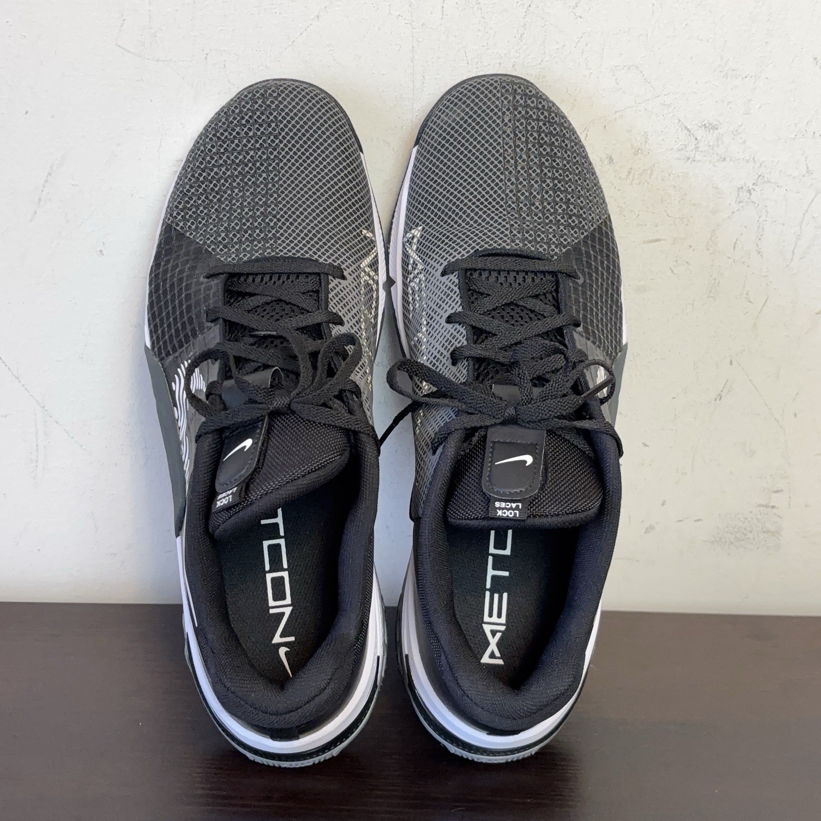nike metcon 8 do9328 001 sneakers men 13 black/smoke grey workout shoes likenew nike metcon 8 do9328 001 sneakers men 13 black/smoke grey workout shoes likenew