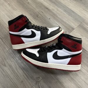 jordan 1 retro high black toe reimagined size 10 pre owned no box