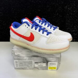 nike dunk low year of the rabbit white rabbit candy size 9 (used)