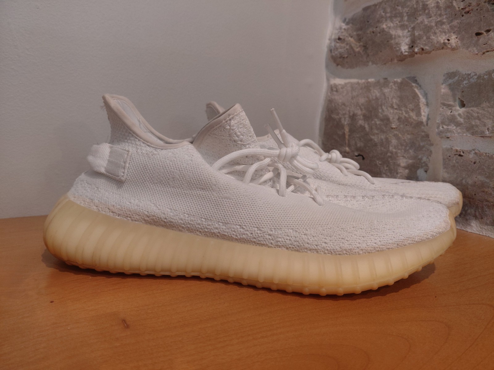 adidas yeezy boost 350 v2 low cream white / triple white men's size 11 adidas yeezy boost 350 v2 low cream white / triple white men's size 11