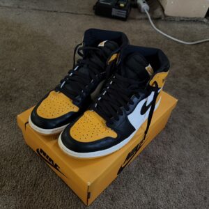air jordan 1 high yellow toe size 11.5 used w/box