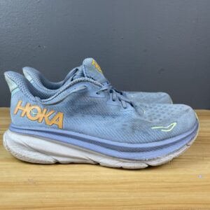 hoka one one clifton 9 men running shoes size 10.5 d light blue 1127895 / dll