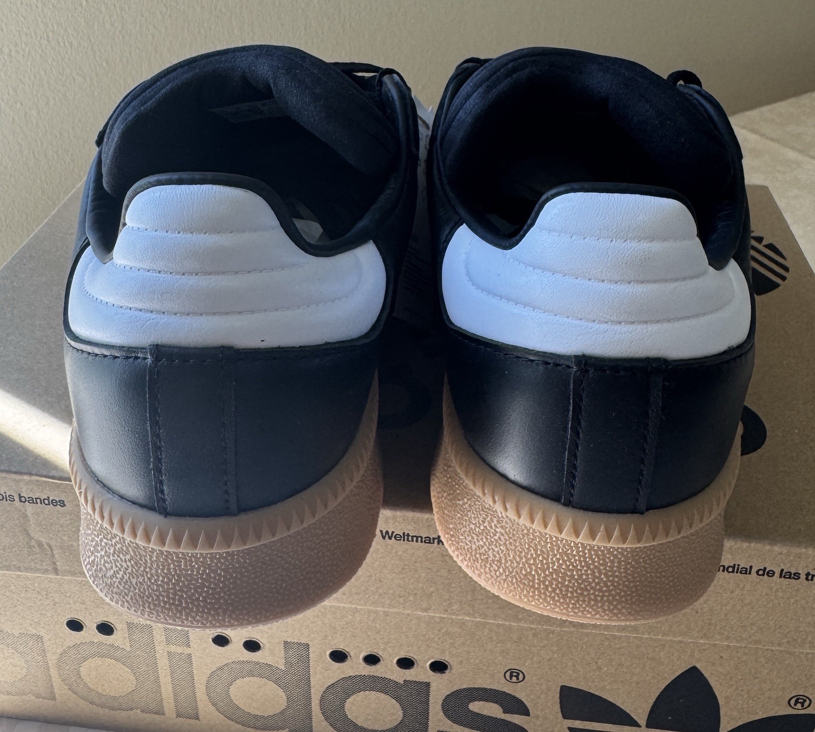 adidas samba xlg core black/cloud white/gum leather low top sneakers ie1379 adidas samba xlg core black/cloud white/gum leather low top sneakers ie1379