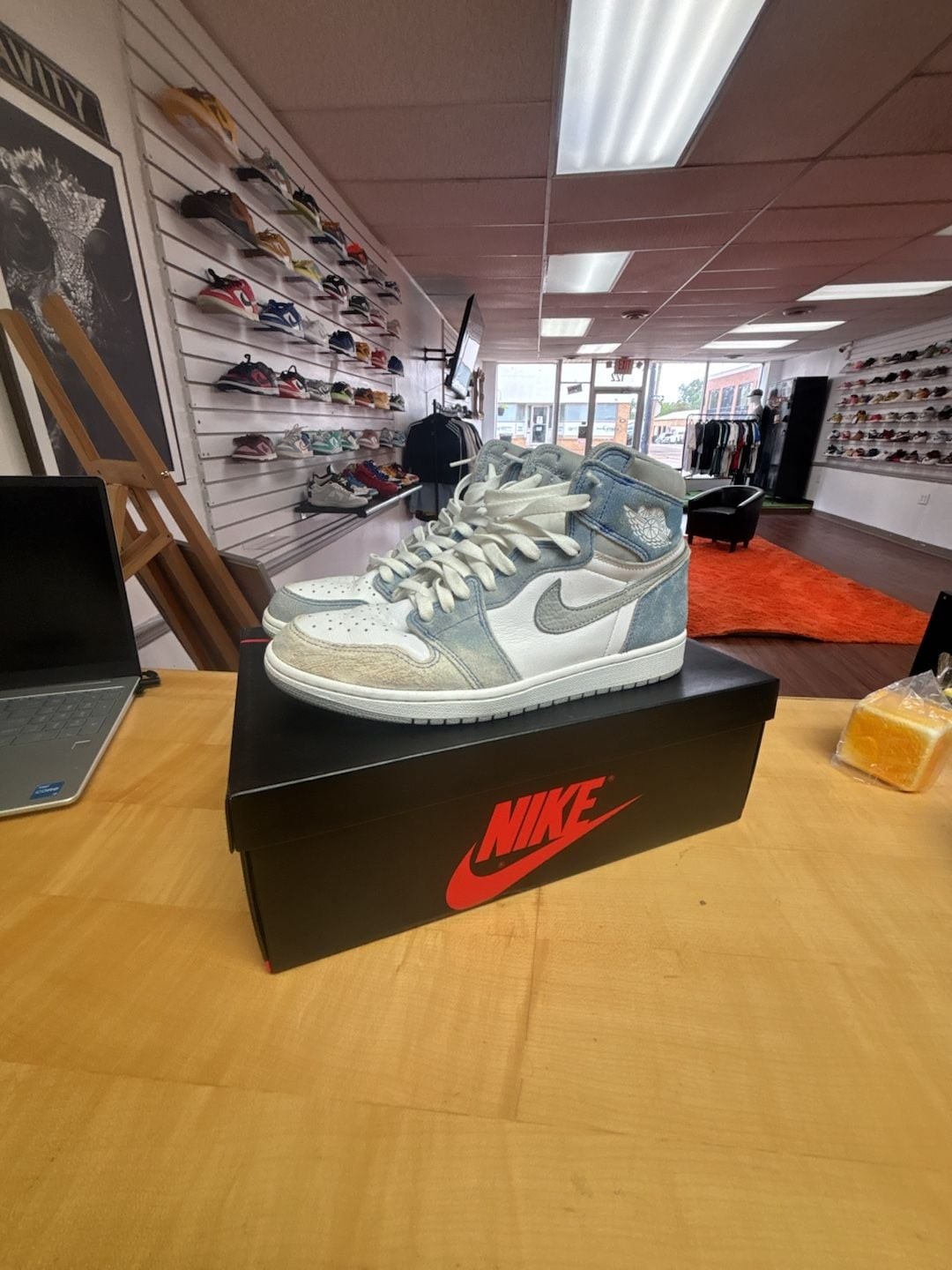 air jordan 1 retro high og hyper royal air jordan 1 retro high og hyper royal