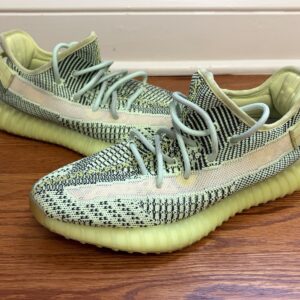 size 9 adidas yeezy boost 350 v2 yeezreel non reflective, authentic