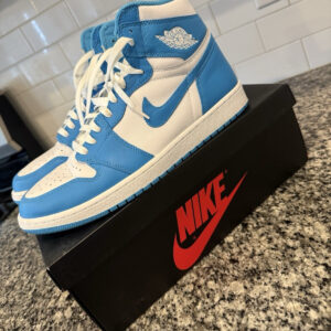 nike air jordan retro 1 high unc 2015 white/dark powder size 12