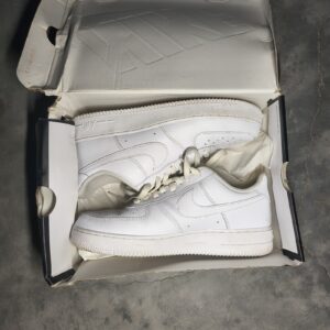 nike air force 1 '07 low top lace up leather sneakers triple white cw2288 111